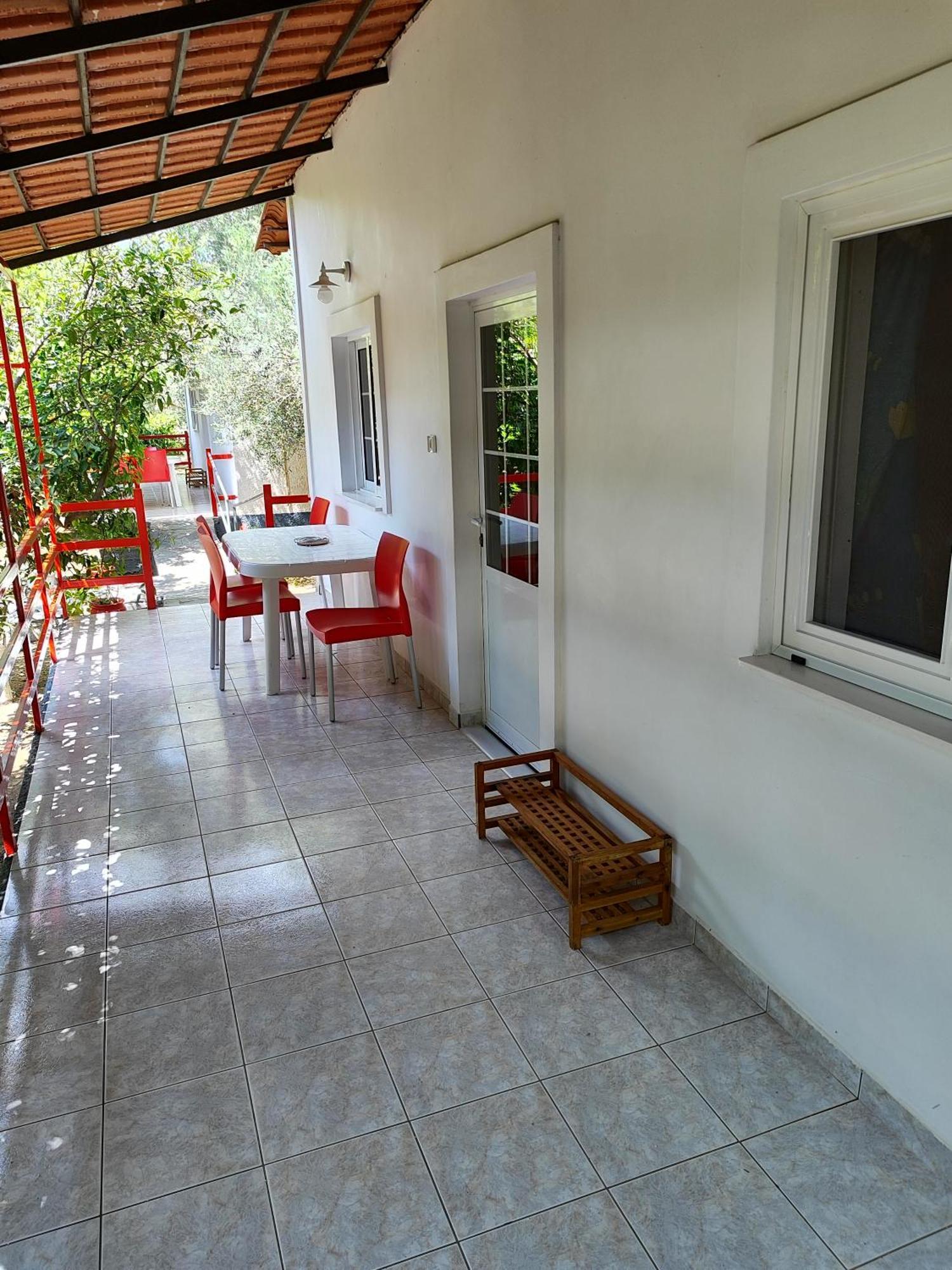 Cottonclub Villas 托隆 外观 照片