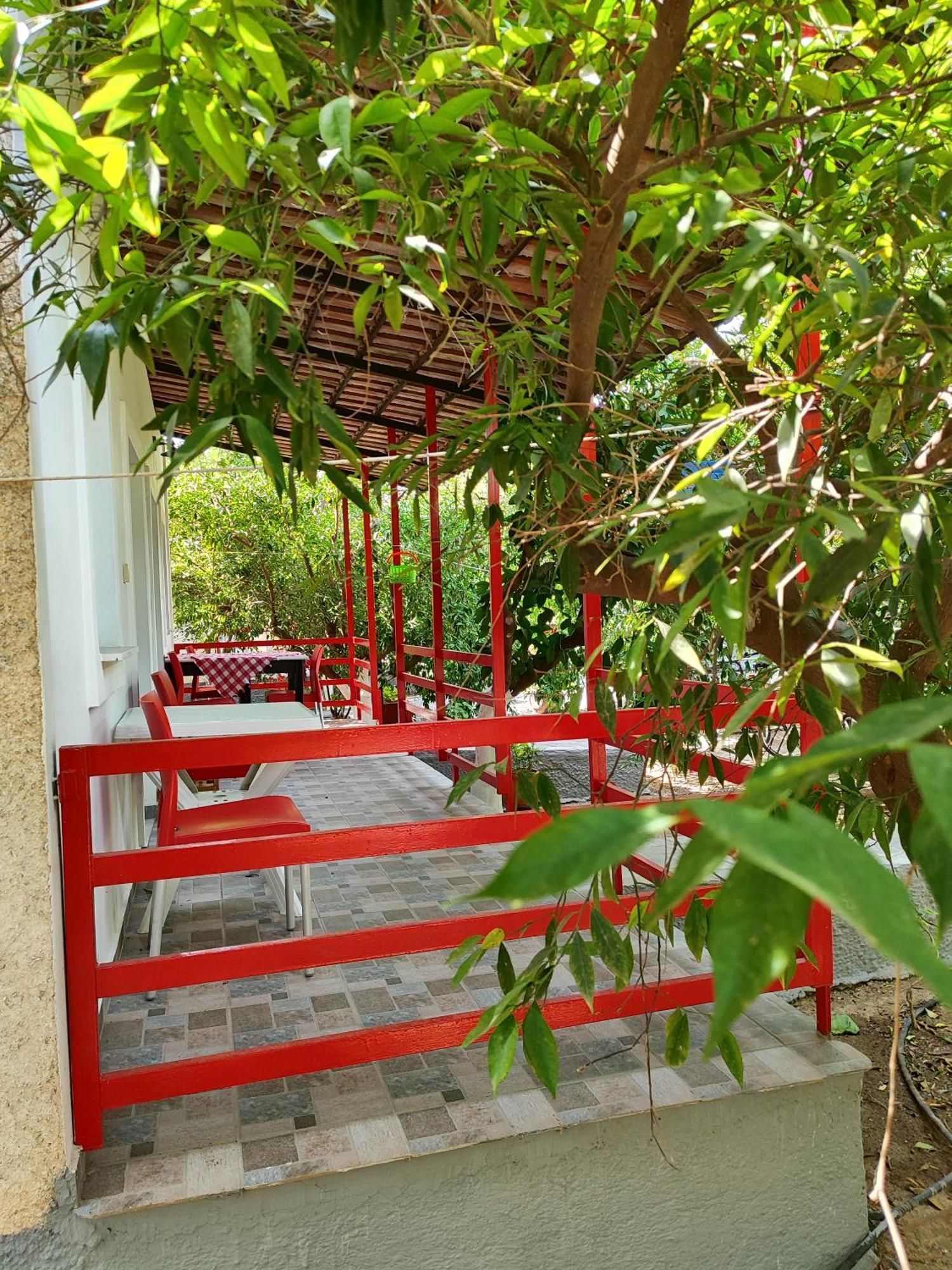 Cottonclub Villas 托隆 外观 照片
